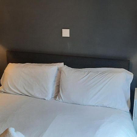 Boutique Guest House กัลเวย์ ภายนอก รูปภาพ