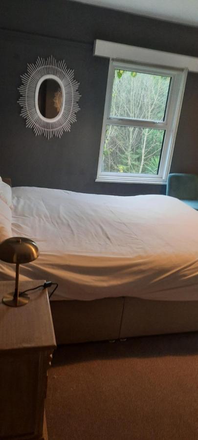 Boutique Guest House กัลเวย์ ภายนอก รูปภาพ